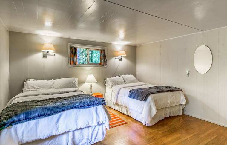Sahalie cabin bedroom